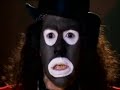 Papa Lazarou speaks to the dead