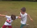 PEQUENO CRAQUE DE  FUTEBOL