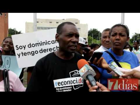 Dominicanos de ascendencia haitiana frente al Congreso Dominicanos de ascendencia haitiana frente al Congreso