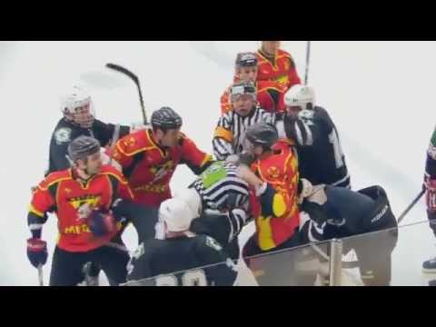 Ice Hockey- Russian Refferee fights Hockey Player! (Must Watch)