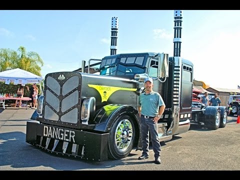 2014 A Custom BIG RIGS video's 75 Chrome Shop, Custom Truck Show, Part 1