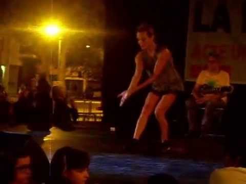 La Bordeta en Dansa 13 setembre de 2013 Fàtima Campos i Llorenç Gasset.