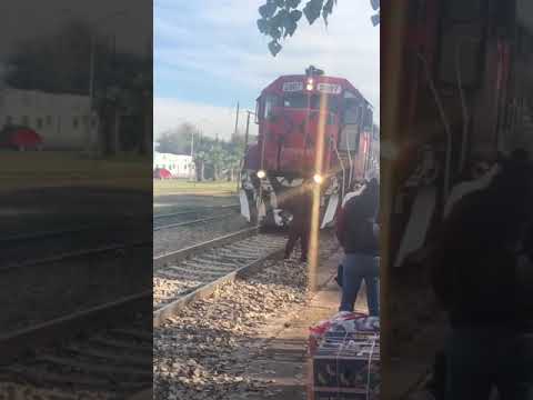 Zamiast jazdy pociągiem przejedzie się ambulansem do szpitala