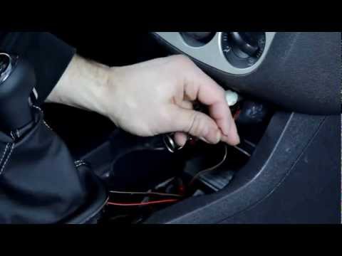 how to fit aux in corsa