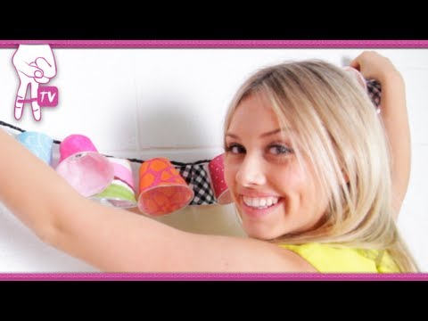 how to decorate your bedroom door