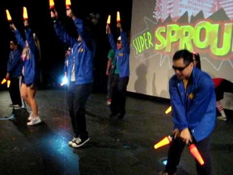 omgoshmichelle - ROUND 2! Check out ROUND 1 here: http://www.youtube.com/watch?v=BY8DymbzDb4 OCHC's Hill's Best Dance Crew (HBDC) presents...Super Sproul Bros! UCLA's very ow...