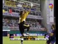 GOALIE KICKS PLAYER IN FACE :O!!! GOALIE KICKS PLAYER IN FACE :O!!!
