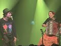 Click here to watch this video Les Têtes de Piafs : Le vieux clown (Première partie du concert de ZAZ)