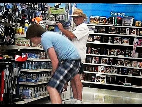 makemebad35 - Cussing Madman 2! http://www.youtube.com/watch?v=aZscFzMjwss Subscribe for more crazy videos! http://bit.ly/14Zit0v My FB: http://on.fb.me/oULT4r. Instagram-...