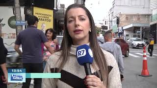 Acidente no centro de Sorocaba: motorista perde controle e invade banco