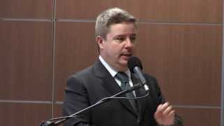 VÍDEO: Pronunciamento do governador Antonio Anastasia sobre o Poupança Jovem