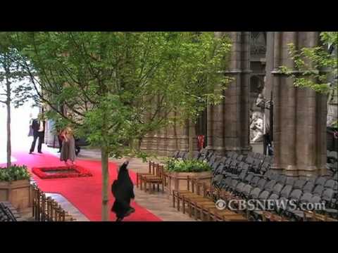 VIDEO: un sacerdote hace de las suyas luego de la boda real