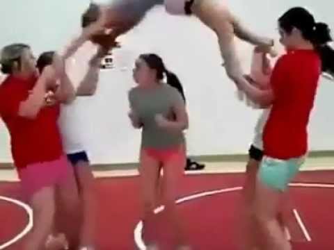 nhảy dây theo kiểu bá đạo của mấy em xinh tươi nhảy dây theo kiểu bá đạo của mấy em xinh tươi
