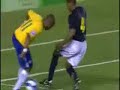 Fantástico drible de Robinho. + em http://www.videosdefutebol.com.br
