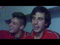 Nacho rapeando en el barco