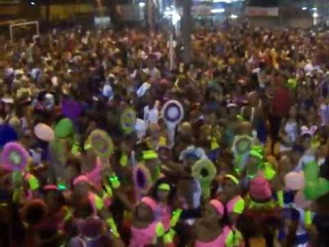 Tenistas - Nossa turma dando show na pracinha, parecia até ano novo mano. rsrsrs.