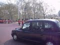 buckingham palace changing guard