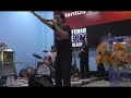 regis danese ministra faz um milagre em mim, no minist�rio vida e paz em campo grande - rio de janeiro.
pastor idelbrando.