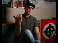 Chi veste l'estremo...Bolzano ( skinhead v.s no global )