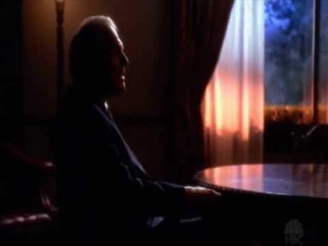 Alcoholic Leo McGarry (The West Wing)