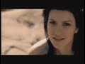 temas de su disco editado en noviembre de 2004 cuando laura antes de sacar este disco vino de una depresion grande de terminar su relacion con su novio Y manager, alfredo cerruti. pues hoy este tema se lo dedica a los corazon que una ves sufrieron y hoy solo es un recuerdo.