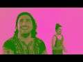 Video-Clip: Sakate Uno Artista: Santa Feria Disco: Le Traigo Cumbia Sello: Universo Producciones Dirección: Martin Pizarro Veglia Fotografía: Nicolas Desruelles y Mauricio Ponce Post-Producción: Martin Pizarro Veglia Agradecimientos Especiales: Fernanda Diaz y Antonia Pizarro. www.santaferia.cl Praxinoscopio Films 2011.