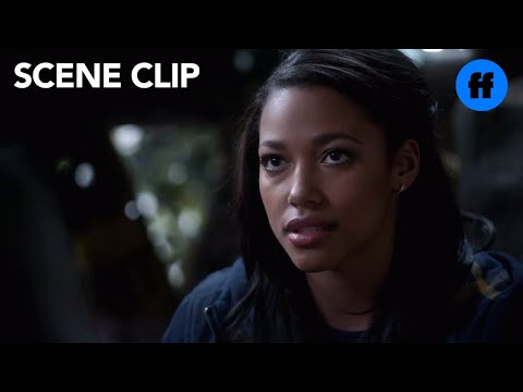 Twisted - Season 1: Episode 6 , Clip: Spilling Secrets | Freeform