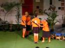 jogando no quintal   improviso com objeto   laranja: cena 01