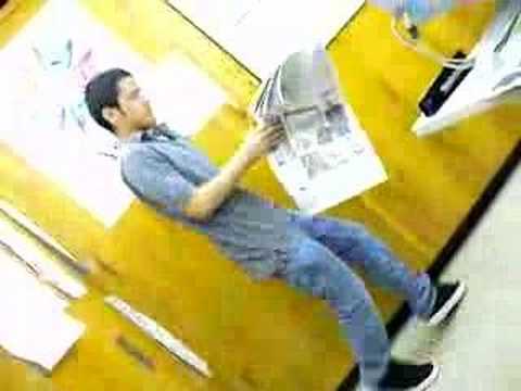 Limner shaking his booty