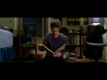 Más Info www.trailersyestrenos.es Nuevo versión de las famosas aventuras del Hombre Araña. Peter Parker (Andrew Garfield) es un chaval marginado en el instituto que fue abandonado por sus padres cuando era niño y criado por su tío Ben (Martin Sheen) y su tía May (Sally Field). Además, se enamora de su compañera de instituto, Gwen Stacy (Emma Stone). Peter descubre un misterioso maletín que perteneció a su padre y emprende una búsqueda para llegar al fondo de su desaparición. Su viaje le guía directamente a Oscorp, donde le esperan una serie de sucesos que afectarán al rumbo de su vida, y deberá utilizar sus poderes para forjar su destino y convertirse en un héroe. Estreno en España 6 de Julio de 2012 (El trailer pertenece a la productora y distribuidora de la película y ha sido subido sin ánimo de lucro).