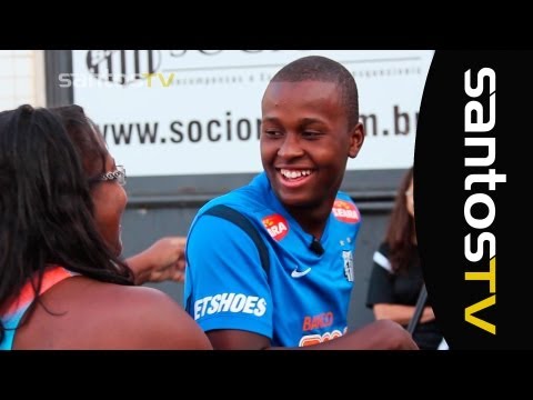 homenagem - Nesse Dia das Mães, o Santos FC resolveu homenagear todas as mães com os nossos Meninos da Vila. Muriel, atleta Sub-15 não via sua mãe há cinco meses e teve ...