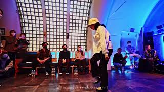 茜 vs ペリー – CUSTOMIZE vol.4 BEST16