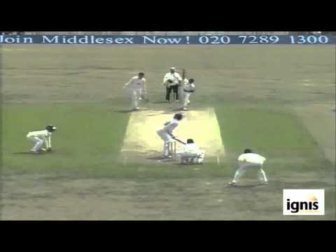 Muttiah Muralitharan 3-25 vs Delhi, IPL, 2012