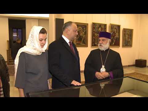 Președintele Moldovei Igor Dodon a vizitat principalul locaş sfînt al Bisericii Apostolice Armene