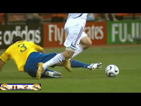 الاسطورة زيدان يتلاعب بنجوم كرة القدم ـ بويول و رونالدينهو و رونالدو و كاكا و بيكهام و فيغو و لوسيو HD