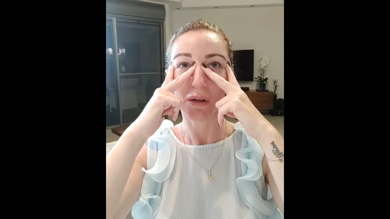 לייב כהויות ושקיות מתחת לעיניים