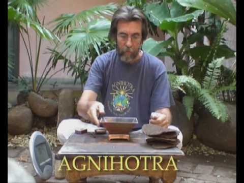 how to perform agnihotra