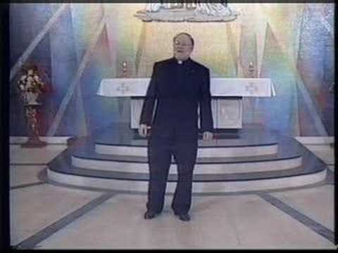 A priest explains the Rosary and ...
