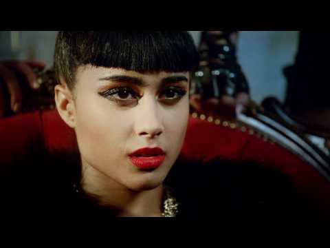 LMFAO – Champagne Showers ft. Natalia Kills.mp4