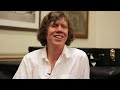 Thurston Moore sits down to discuss the major influence his music has had on the skateboarding community as well as his own history with skateboarding. From his first introduction, all the way to meeting Mark Gonzales, and ultimately Spike Jonze who would then make their 100% music video for Sonic Youth. Check out Part 2 of Hand In Hand with Thurston Moore here: www.youtube.com Watch every other Thursday as Hand in Hand showcases your favorite musicians and artists who have influenced, and are inspired by, skateboarding. Subscribe to Ride: www.youtube.com facebook.com twitter.com instagram @ridechannel Music Artist- Barrie Gledden & Tim Reilly Song- Speakeasy
