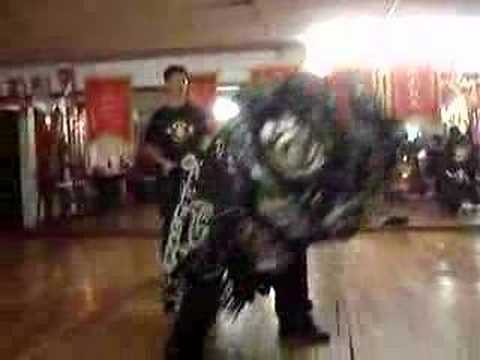Traditional Style Fut San Lion Dance (腾云Lion Dance) Traditional Style Fut San Lion Dance (腾云Lion Dance)