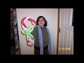 Candy Cane wrist bracelet balloon tutorial
