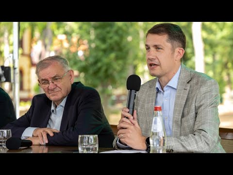 Dr. Pásztor Bálint részvétele Lezsák Sándorral a IV. Nyárhangoló fesztivál kerekasztal beszélgetésén-cover