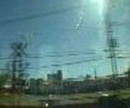 園田から十三までの阪急電車の窓からの景色