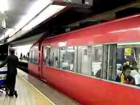 名鉄名古屋本線　名鉄名古屋駅　7000系到着