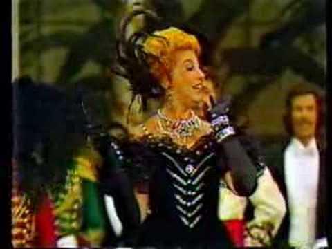 Beverly Sills - Hanna's Entrance - The Merry Widow
