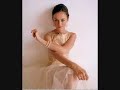 euh... des images de alexis bledel?