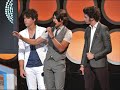AMAZING Teen Choice Awards Pics of the JONAS BRO. NICK FLIPS