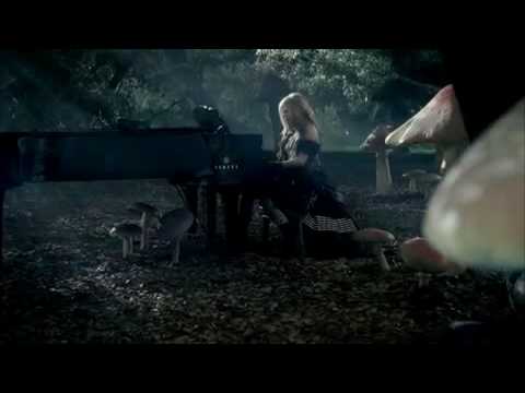 Avril Lavigne Alice