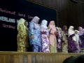 ini pula ialah guru2 permpuan smksp.mereka menyanyikan lagu popualar acha saptriasa berdua lebih baik.. enjoy it! haha.